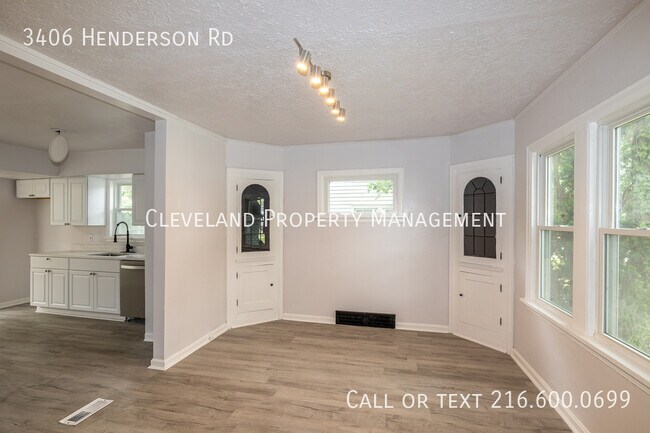 Building Photo - 3406 Henderson Rd