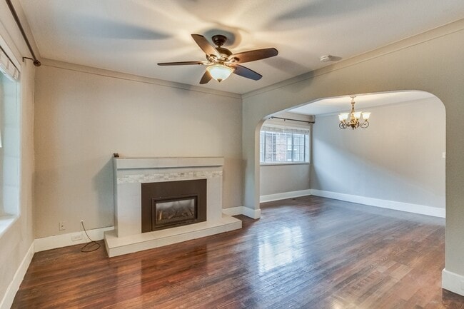 Building Photo - 4435 Clay St