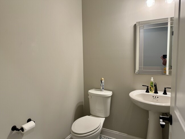 Building Photo - 238 Osage Dr