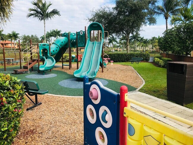 Building Photo - 15315 SW 31st Terrace