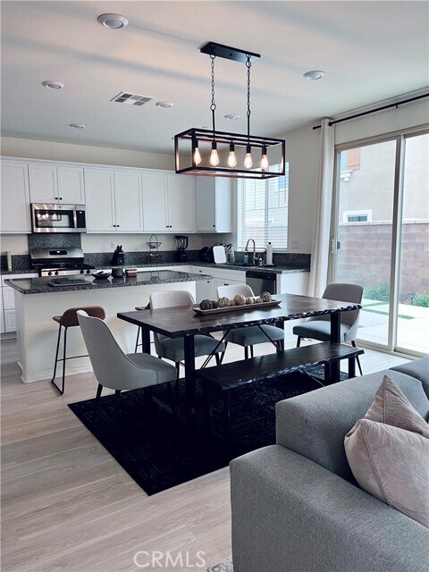 Building Photo - 16532 Monteviejo St