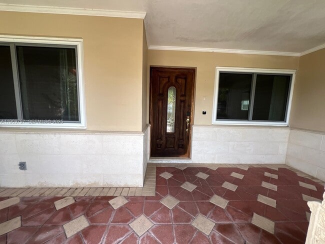 Building Photo - 2001 N 41st Ave