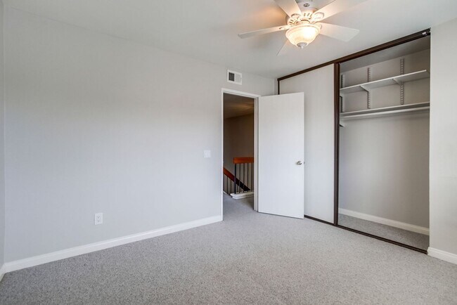 Building Photo - **Available Now*** Encinitas,  4 bedroom, 2.5 bathroom with 2 car garage***