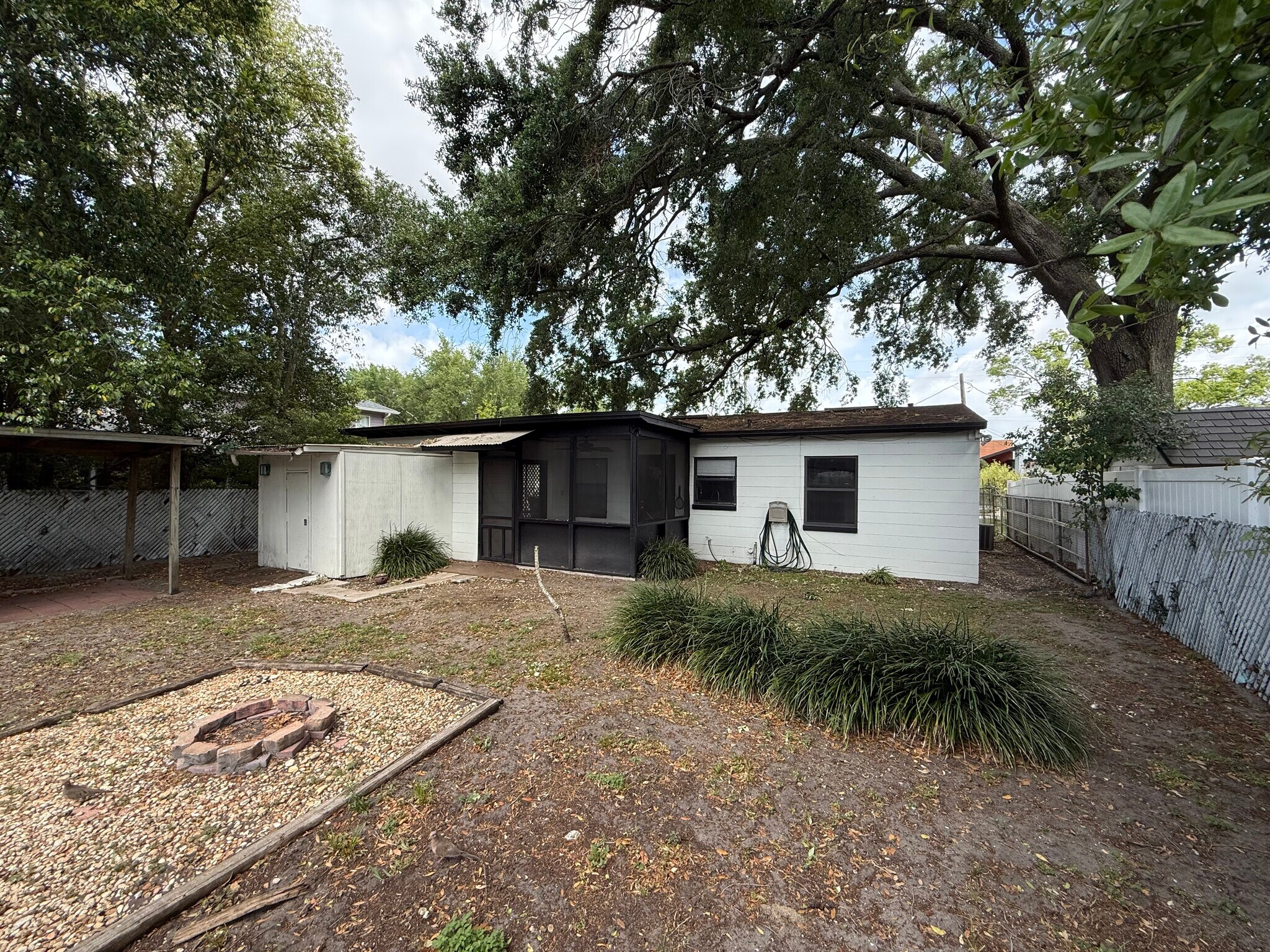 Building Photo - 1414 E Muriel St