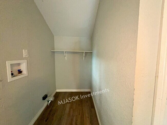 Building Photo - 3-Bed, 2-Bath Home Minutes from Fort Sill