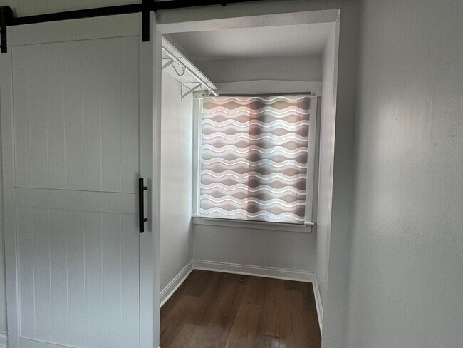 Building Photo - 241 Main St