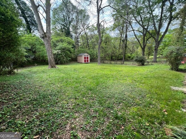 Building Photo - 1369 Longview Dr