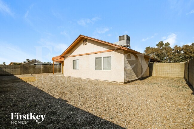 Building Photo - 6025 W Evans Dr