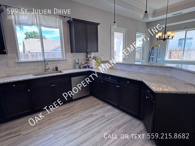 Building Photo - 599 St Julien Dr