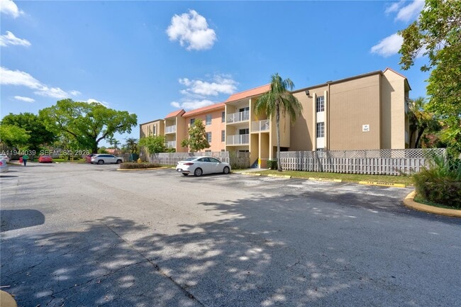 Building Photo - 5102 NW 79th Ave