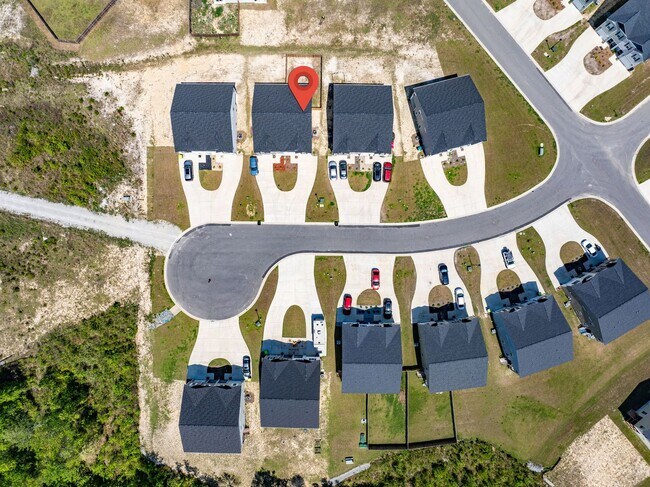 Building Photo - 408 Blockade Shl Ln