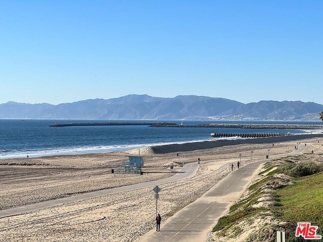 Building Photo - 6985 Trolleyway S