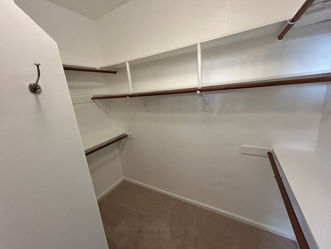 Building Photo - Beautiful Brookside Home 3 Bedroom/2 Bath