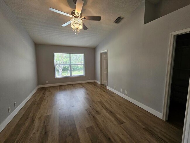 Building Photo - 9749 Porta Leona Ln
