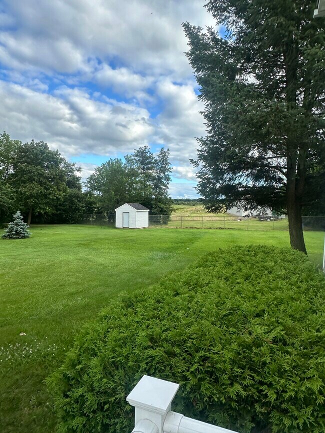 Building Photo - 1085 County Road 4