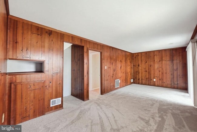 Building Photo - 10065 Chestnut Wood Ln