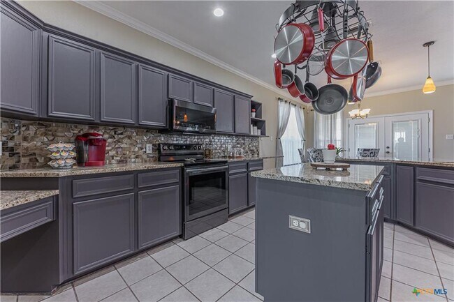 Building Photo - 701 Bighorn Dr