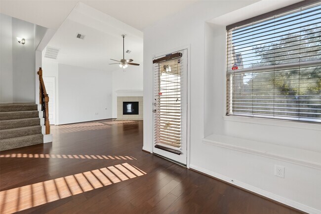 Building Photo - 20515 Bandrock Terrace