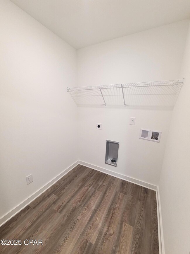 Building Photo - 5893 Tyndall Pkwy