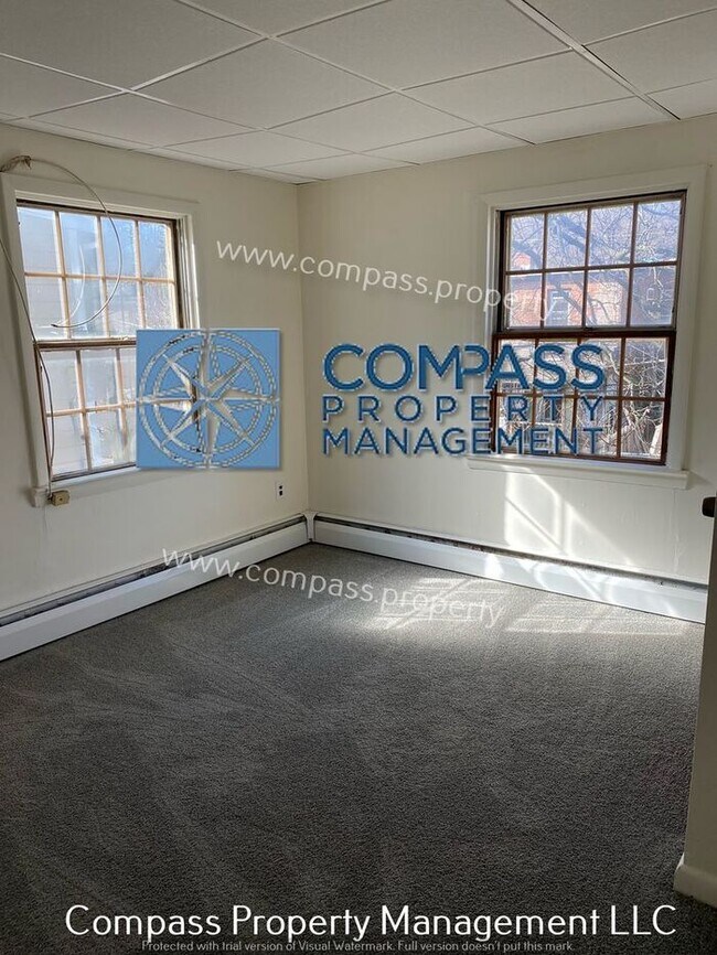 Building Photo - $ 1795 - 4 Bedroom, 1.5 Bath 3 Floor Home,...