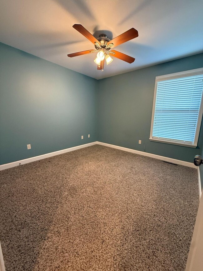 Building Photo - 6802 Stanwood Dr