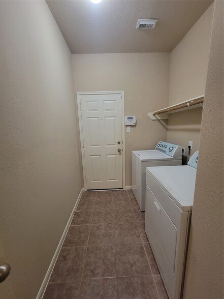 Building Photo - 4238 Barossa Valley Ln