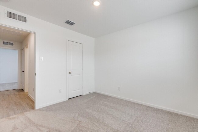 Building Photo - Brand-new home in McKinney’s Preserve at Honey Creek with spacious backyard, stylish interiors, c...