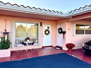 Building Photo - 5045 NE 15th Ave