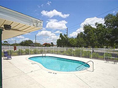 Building Photo - 5208 Glenlivet Rd