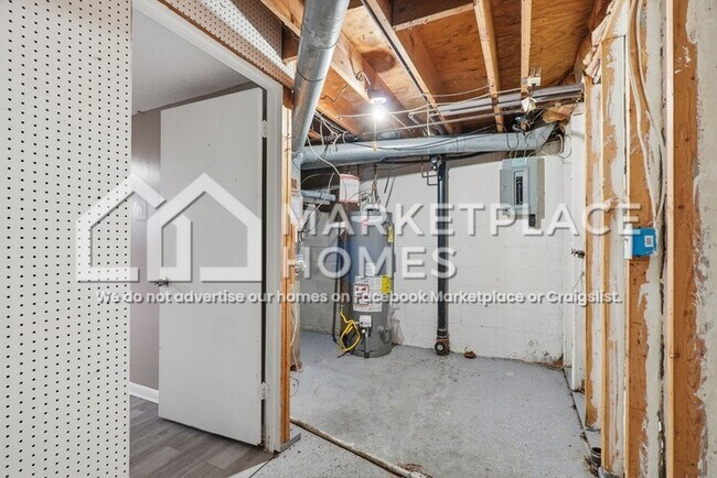 Building Photo - 5702 Beechcroft Rd