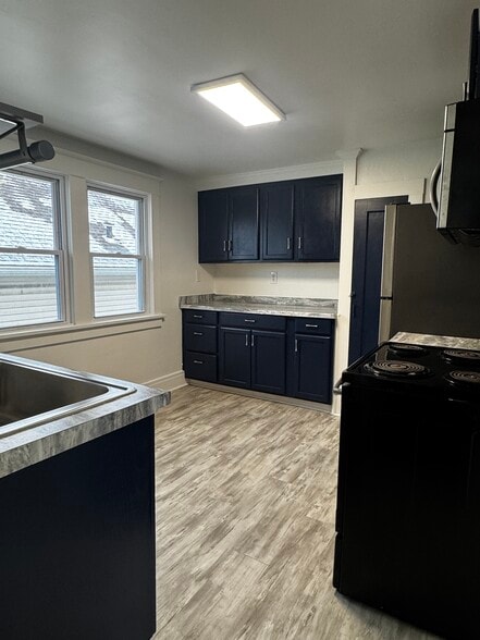 Building Photo - 4034 Bailey Ave