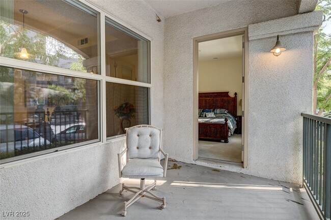 Building Photo - 26 E Serene Ave