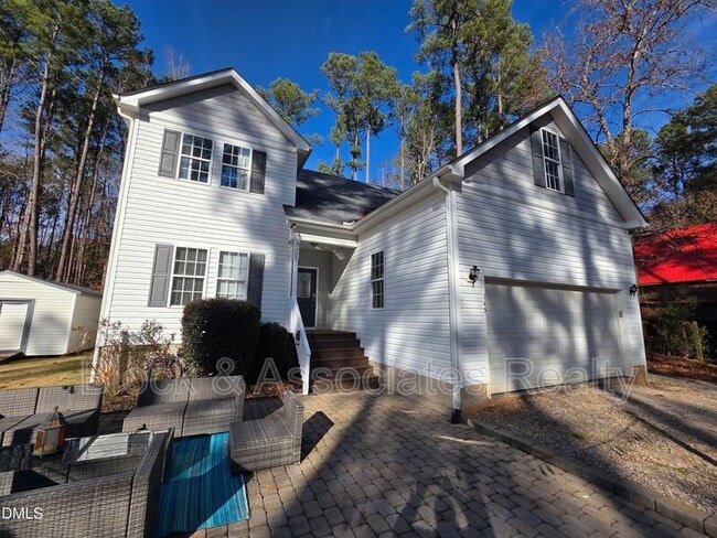 Building Photo - 143 Rawhide Dr