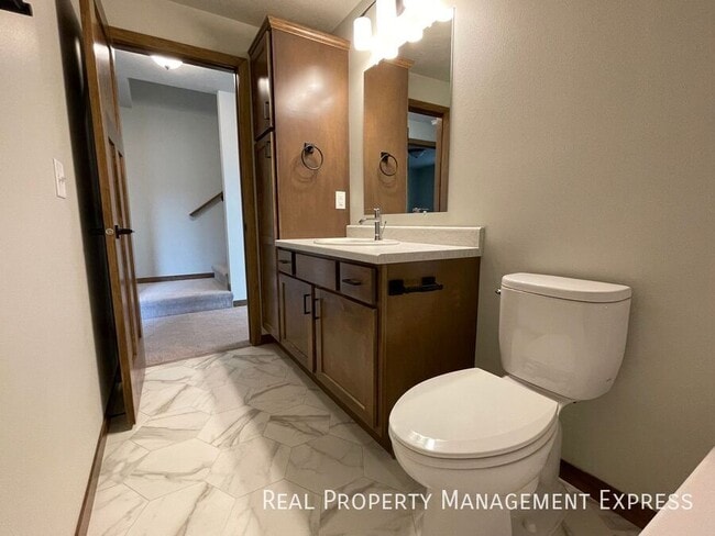 Building Photo - BRAND NEW 4 BED 3 BATH TWIN HOME