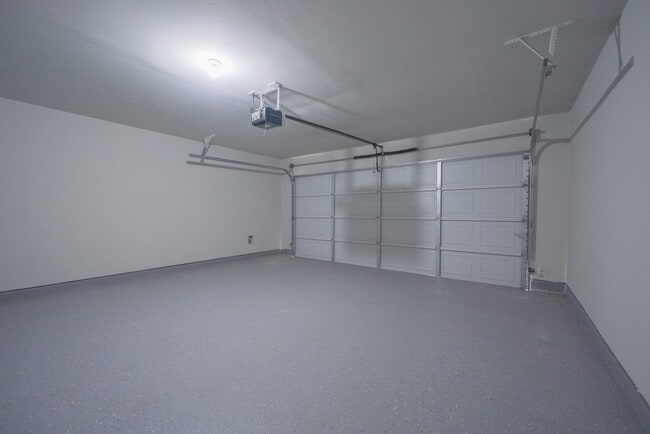 Building Photo - 2706 Star Peak Dr