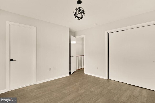 Building Photo - 7553 Chrisland Cove