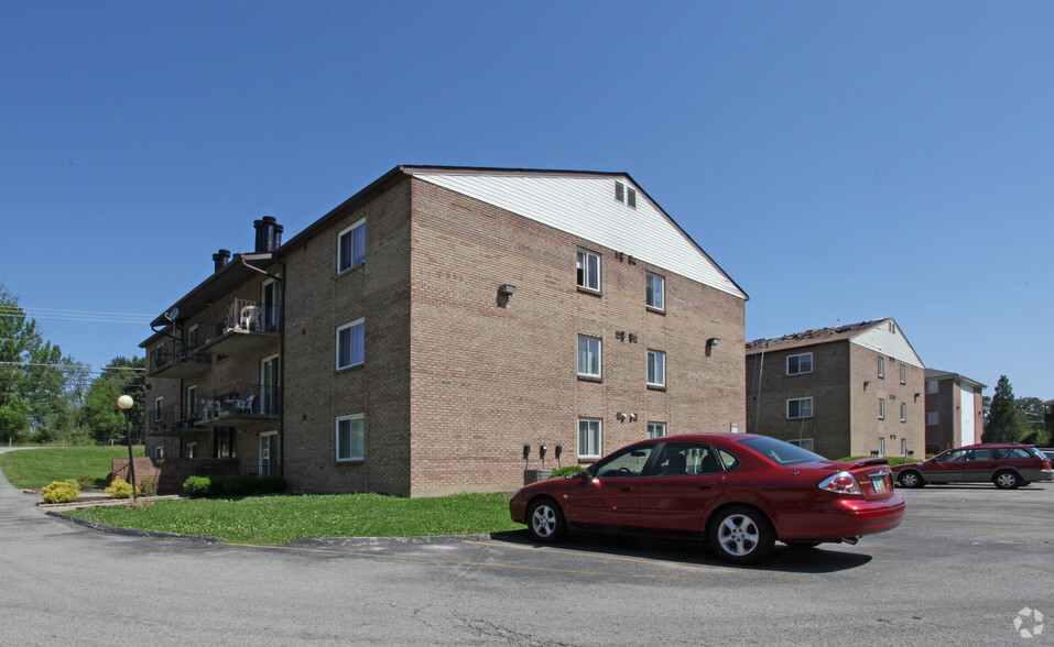 Primary Photo - Shayler Brook Apartments