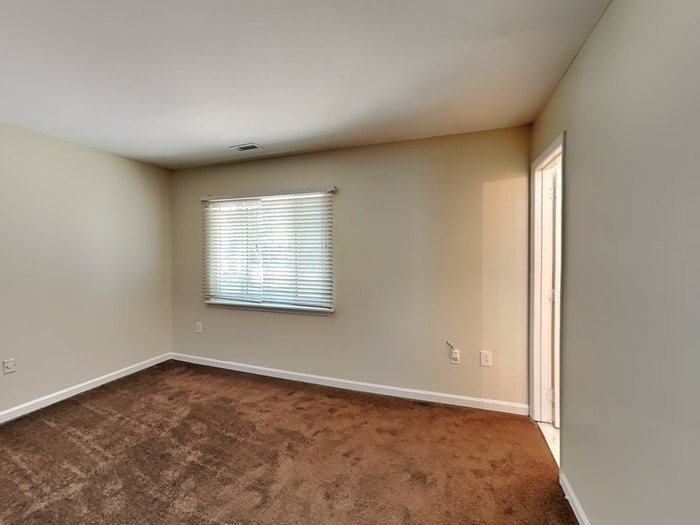 Building Photo - 6900 Duncroft Ln