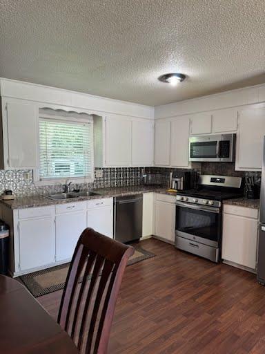 Building Photo - 5805 Beverly Dr