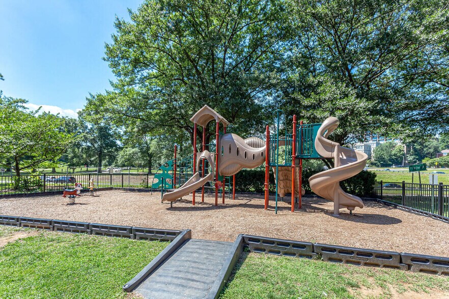 Playground - 1121 Arlington Blvd