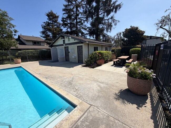 Building Photo - 22330 Harbor Ridge Ln