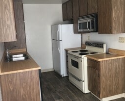 Building Photo - 4568 Georgia St