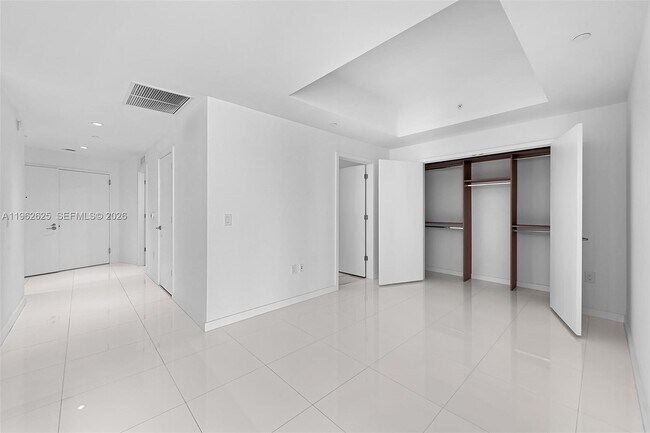 Building Photo - 851 NE 1st Ave