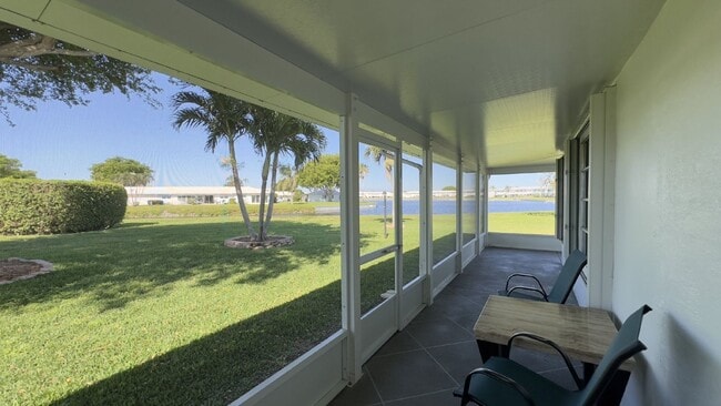 Building Photo - Lakefront 2BR Home in 55+ Leisureville Community