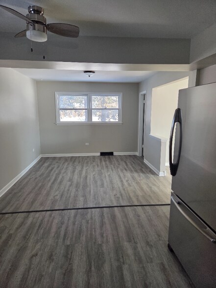 Building Photo - 20948 S 80th Ave