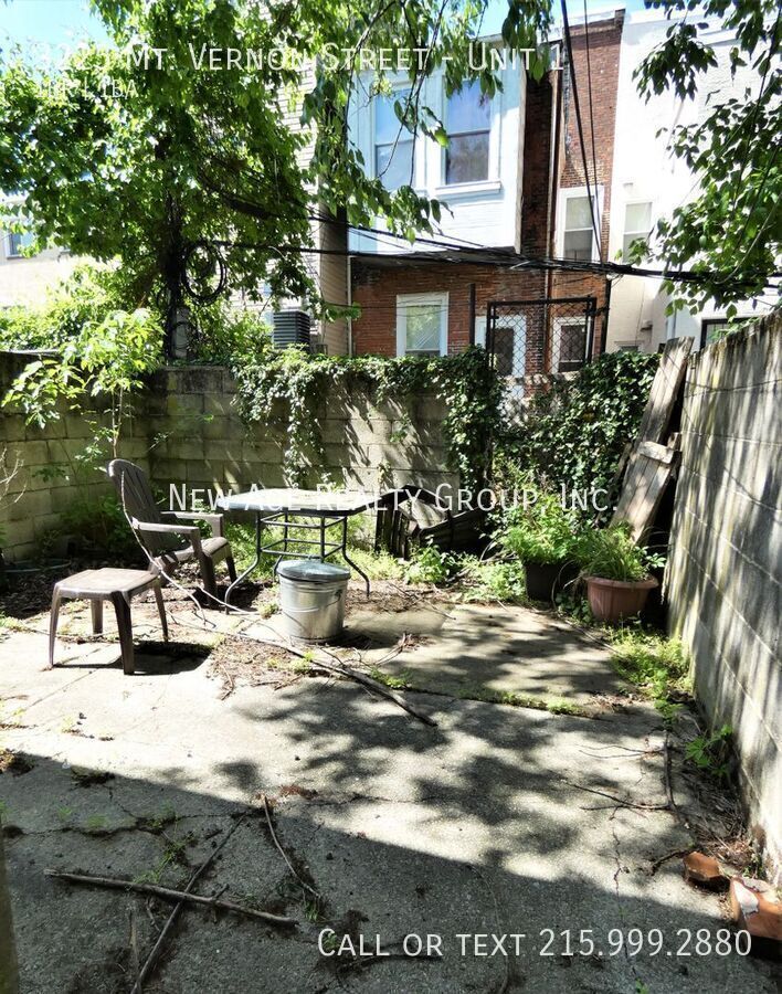 Building Photo - 3225 Mt Vernon St