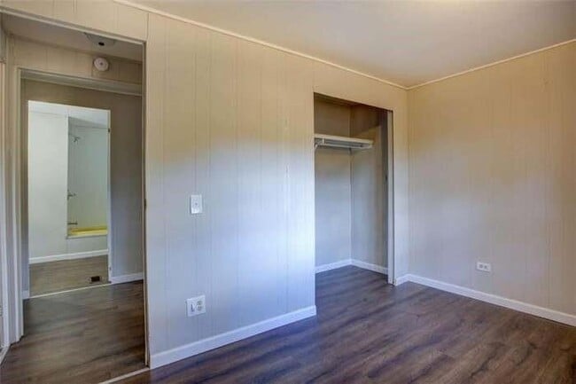 Building Photo - 201 Oglesby Bridge Rd SE