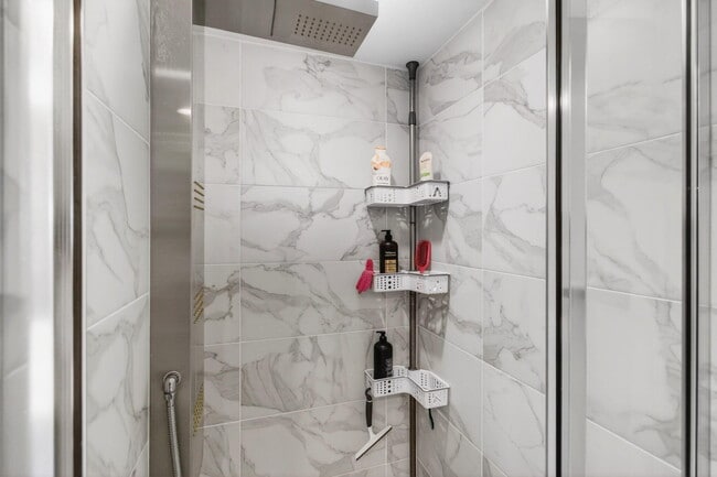 Building Photo - 292 Piedmont G