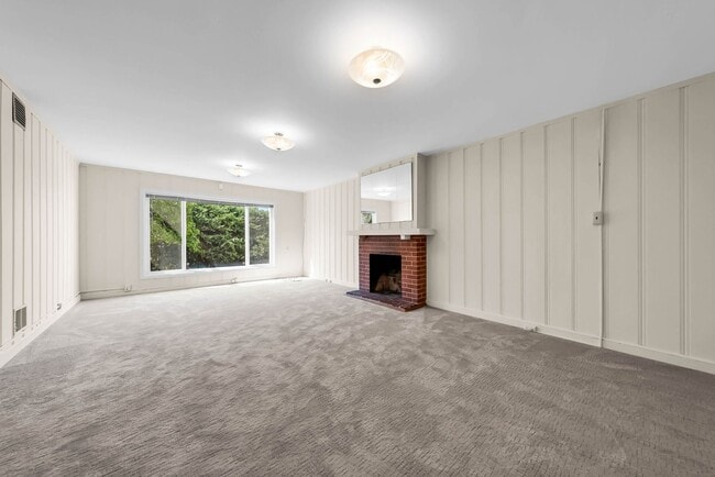 Building Photo - Gorgeous Golden Gate Heights home with gar...