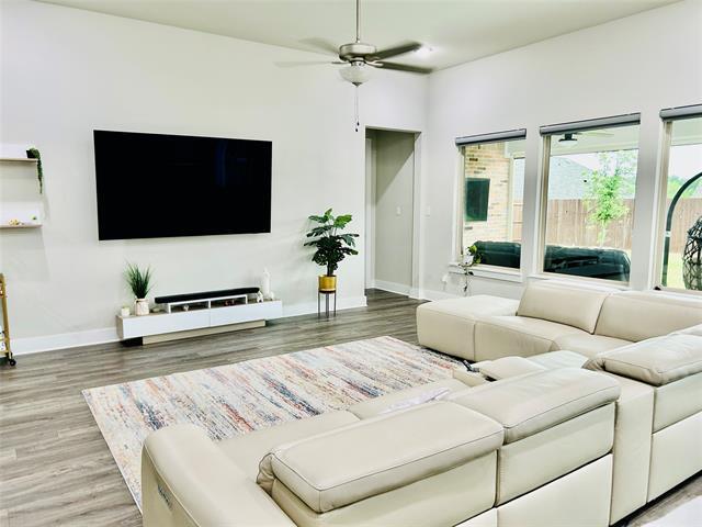 Building Photo - 1232 Xeresa Dr